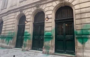 França: Sinagogas e memorial do Holocausto são vandalizados