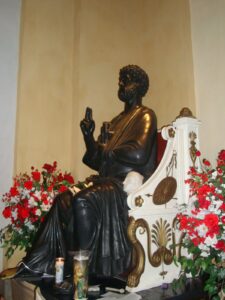 Igreja celebra o dia de São Pedro e São Paulo com o Dia do Papa