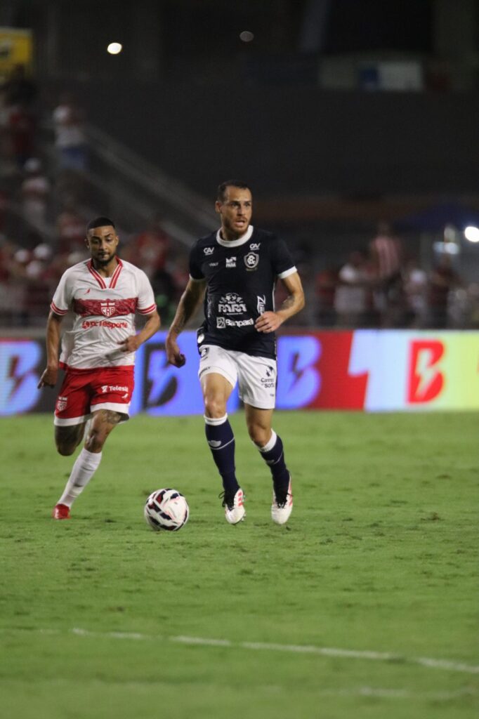 Clube do Remo perde por 2 a 0 para o CRB no Estádio Rei Pelé, em Maceió