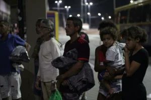 RJ: Ação distribui agasalhos para pessoas em situação de rua