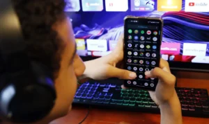 Consulta pública sobre regulação de redes sociais vai até o dia 17