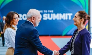 Lula propõe aprofundar relações econômicas e comerciais com o México