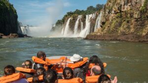 Brasil tem o segundo maior percentual de crescimento na entrada de turistas estrangeiros no mundo, aponta ONU Turismo