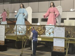 Diretoria do Círio inicia reparos nos carros de promessas