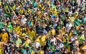 Manifestantes pedem anistia e criticam Lula em ato na Bahia