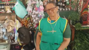 Erveiras do Veropa mantém viva a cultura e as crenças do folclore amazônico. É fé e esperança!