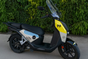 COP30: 99 e Riba Brasil lançam operação com 300 motos elétricas para promover a mobilidade sustentável em Belém