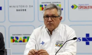 “Saúde e soberania não se negociam”, diz Padilha após sanção dos EUA