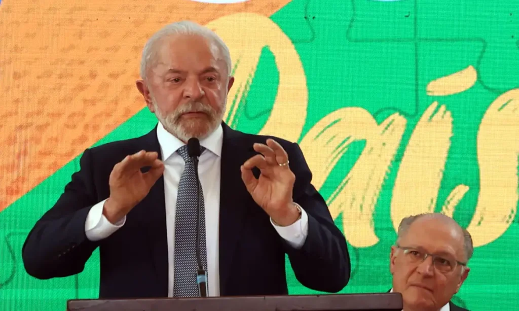 Censura à vista: Lula envia hoje ao Congresso projeto que regula redes sociais