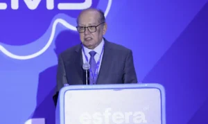 “Nenhum desconforto”, diz Mendes sobre prisão domiciliar de Bolsonaro