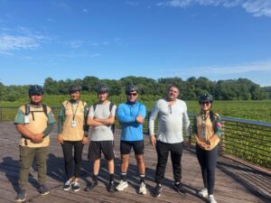 Ecoturismo é o sustento de muitas pessoas que trabalham como guias turísticas