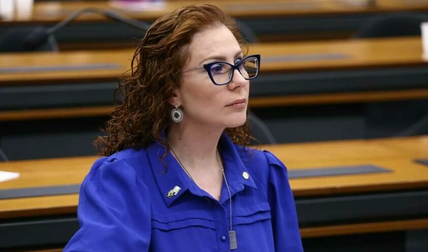 Zambelli segue presa na Itália após audiência sobre extradição