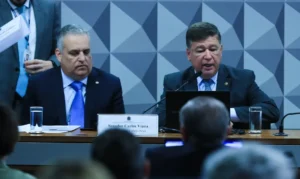 Oposição elege presidente e relator da CPMI do INSS. Mais uma derrota da esquerda.