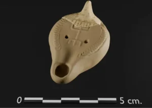 Arqueólogos descobrem possível sinagoga antiga em local antes considerado igreja na Espanha