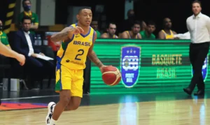 Petrovic define 13 jogadores que disputarão a Copa Latina de basquete