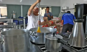 Investimento global em merenda dobra e alimenta 80 milhões a mais