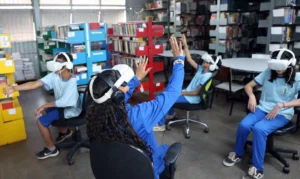 Rádio Nacional da Amazônia celebra dia do bioma em escola do DF