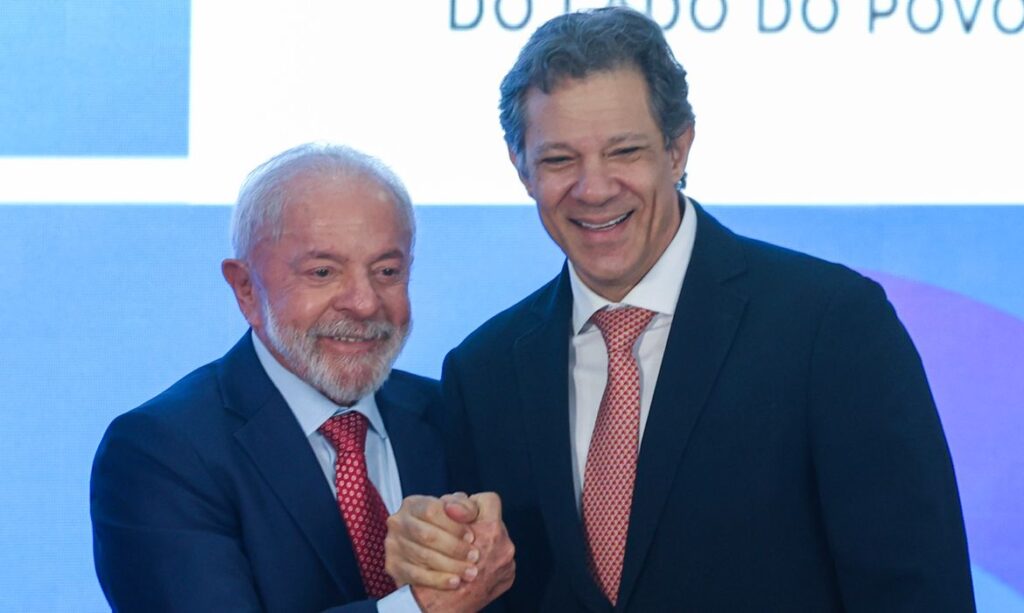 Lula envia à Câmara projeto para regulação econômica de big techs