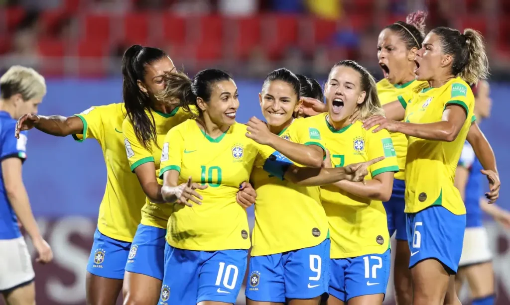 Seleção feminina de futebol terá amistoso contra a Itália em outubro