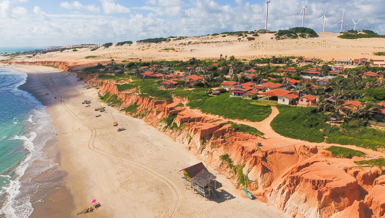 Rota das Falésias se destaca como destino de turismo de aventura no Litoral Leste do Ceará