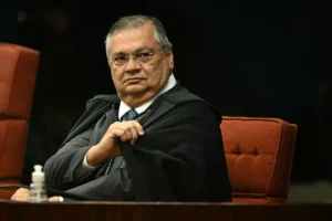 Vídeo – Moraes e Dino votam pela condenação de Bolsonaro: o que aconteceu hoje no STF
