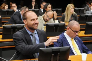 PL decide nomear Eduardo como líder da Minoria na Câmara