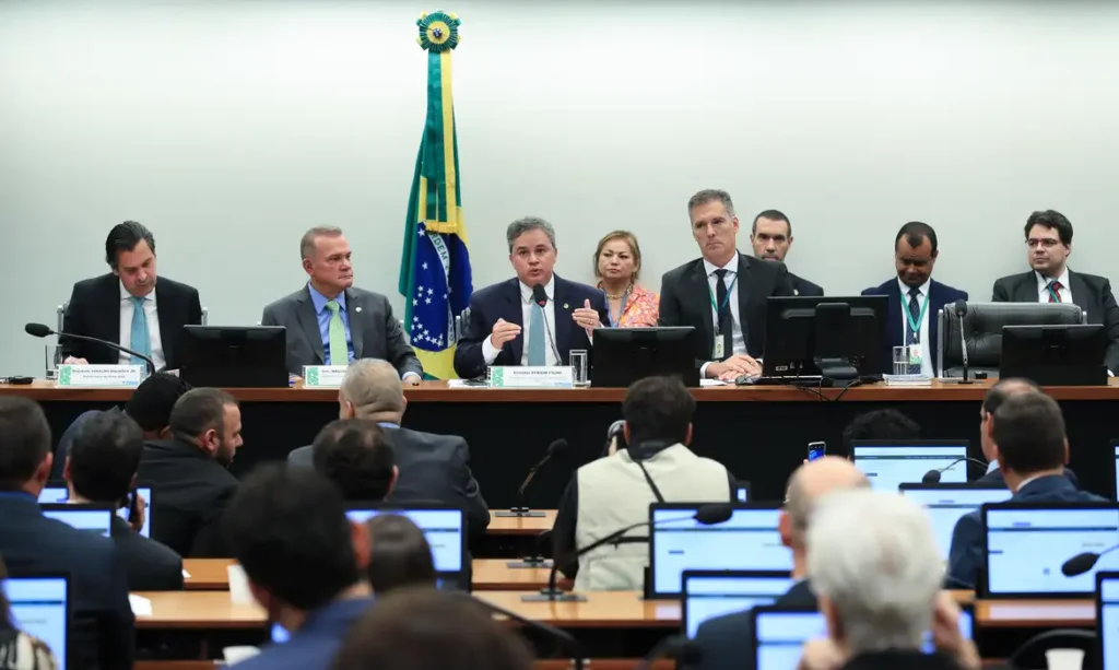LDO deve ser votada nesta semana na Comissão Mista de Orçamento do Congresso
