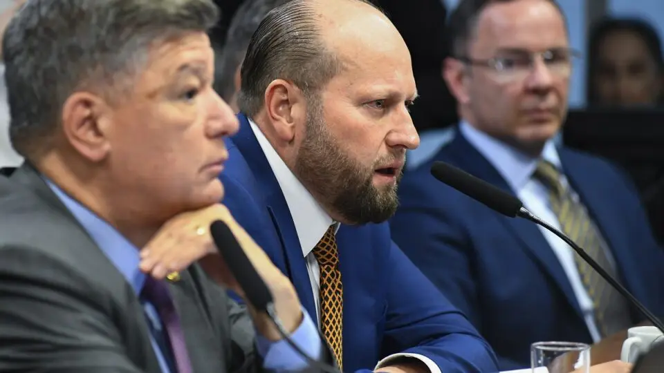 Vídeo – CPMI do INSS aprova pedido de prisão de Nelson Wilians