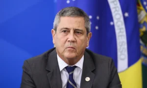 Moraes envia à PRG pedido de análise sobre liberdade ao general Braga Neto
