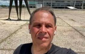 Vídeo – Ex-assessor acusa Moraes de irregularidades em investigação do 8 de Janeiro