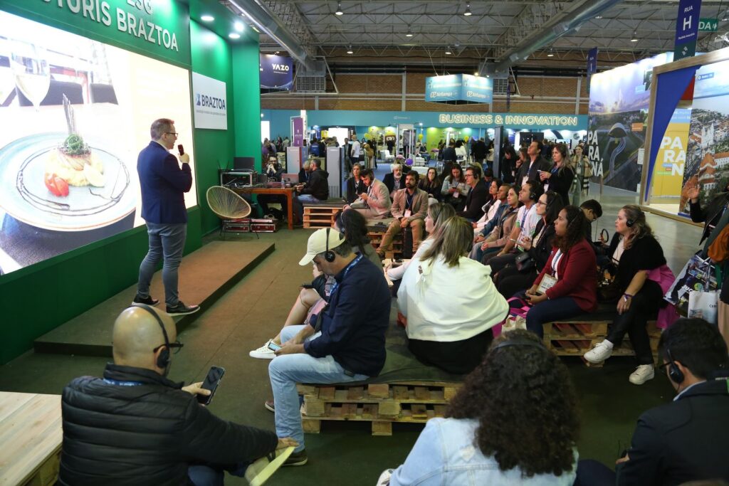 Braztoa amplia parceria com o FESTURIS e passa a coassinar podcasts e palco ESG