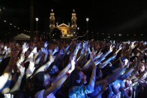 Dunga anima mais uma noite de Círio Musical