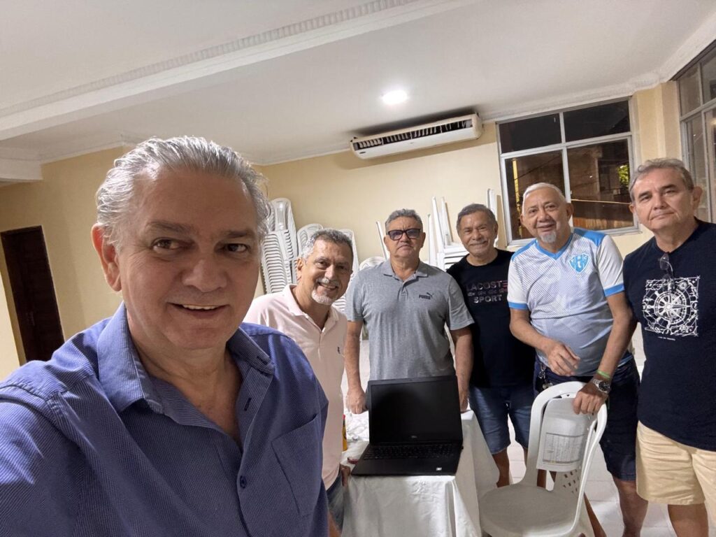 Salão nobre da AP vira um mar amigos na Festa dos Mercantes com super show na sexta-feira