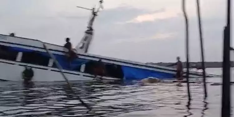 Vídeo – B/M Luiz Guilherme uma das lendas do Marajó, naufraga em Ponta de Pedras. Há dois mortos.