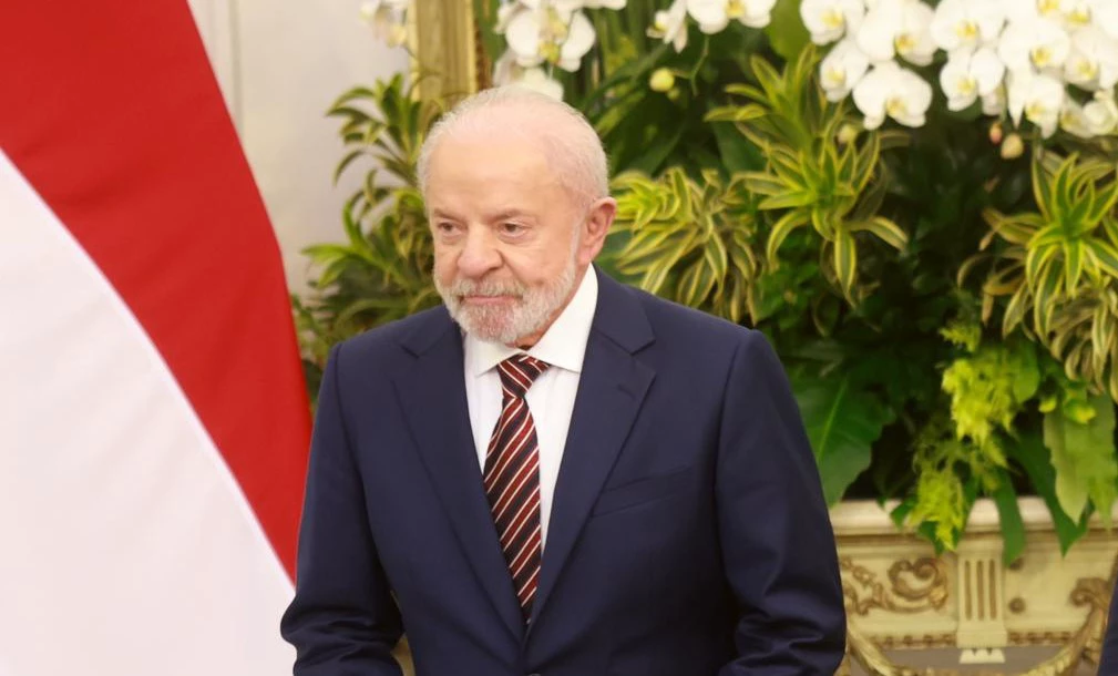 Lula diz que errou ao anunciar sua candidatura na Indonésia