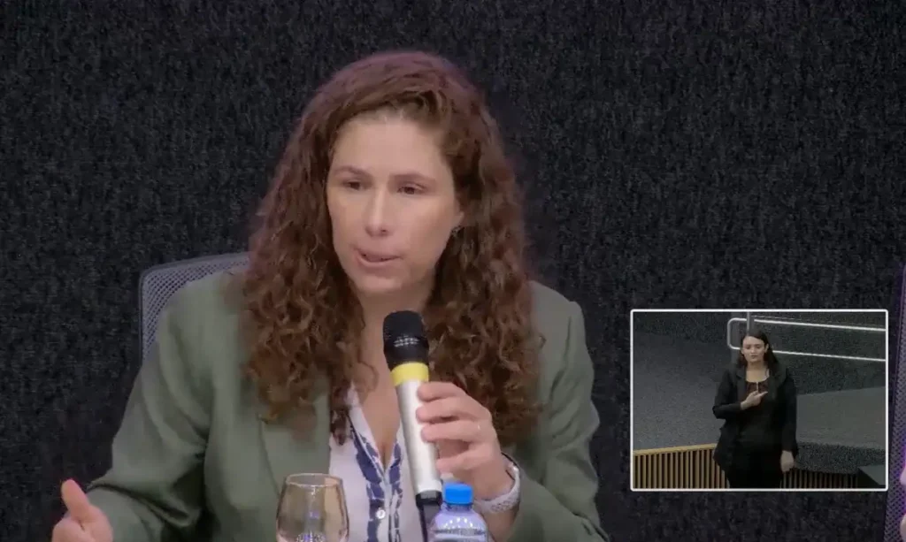 ENEM DOS CONCURSOS 2 – Esther Dweck: primeiro dia do CPNU 2 foi tranquilo nas 228 cidades