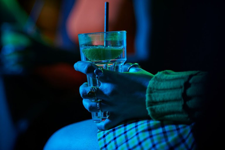 Governo do Brasil orienta combate à venda de bebidas adulteradas com metanol e reforça medidas de proteção