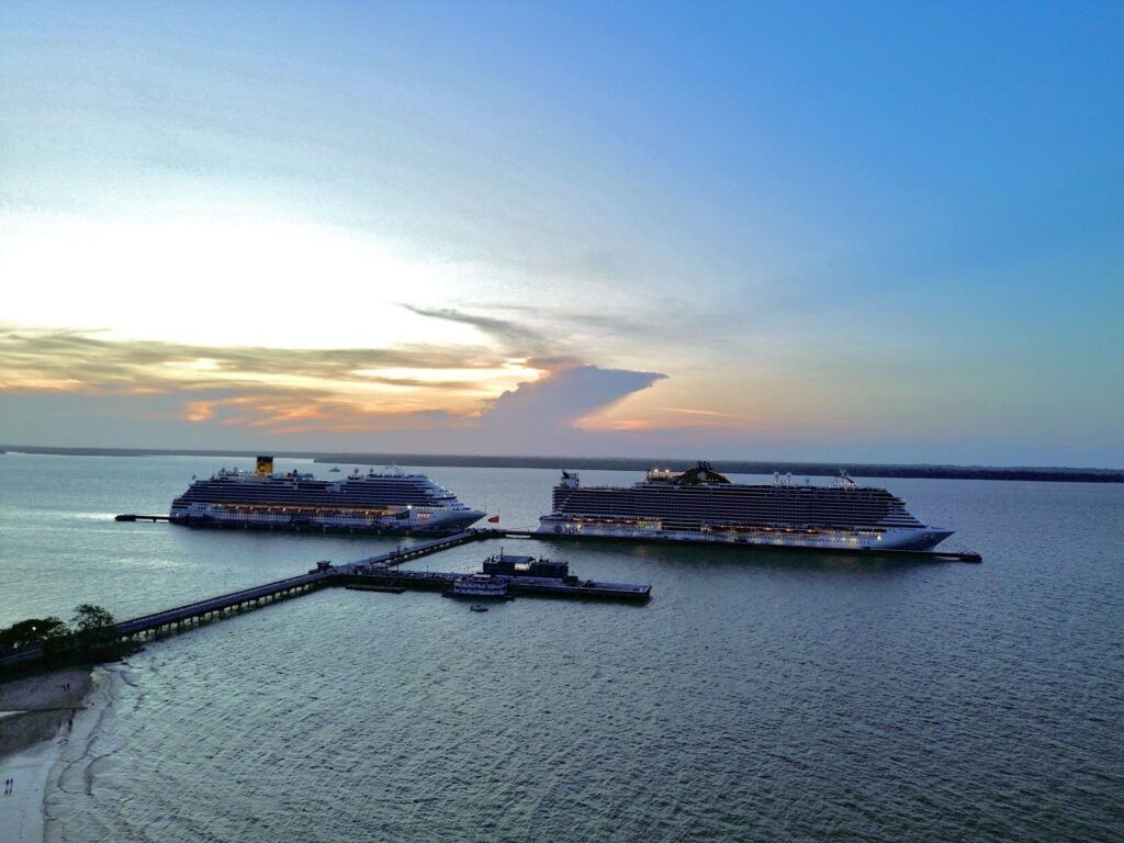 Transatlânticos atraem grande público para Outeiro e Icoaraci