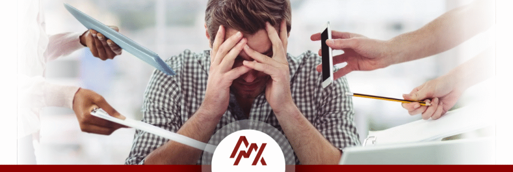 Os 7 sinais de alerta que antecedem um colapso mental no trabalho