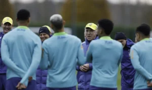 Ancelotti começa a esboçar equipe para amistoso contra o Senegal