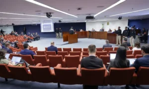 STF retoma julgamento do Núcleo 3 da trama golpista após intervalo