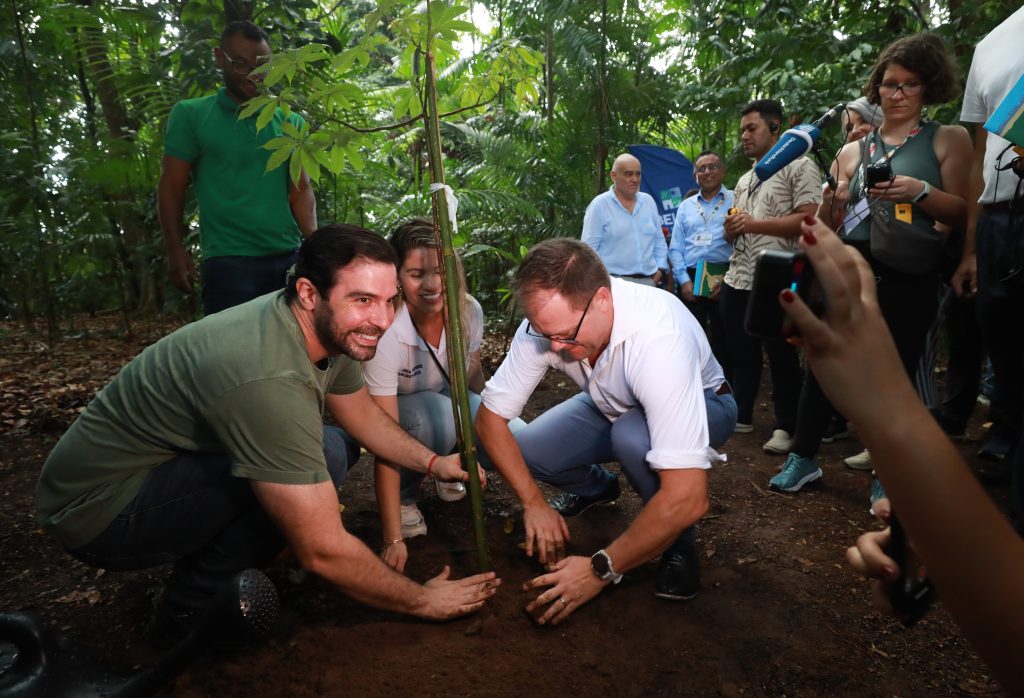 Belém e Alemanha selam acordo de cooperação ambiental