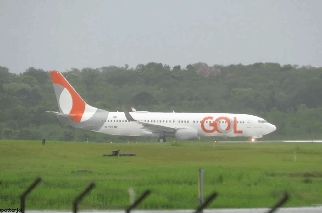 Empresas aéreas, incluindo a Gol, suspendem voos para Venezuela