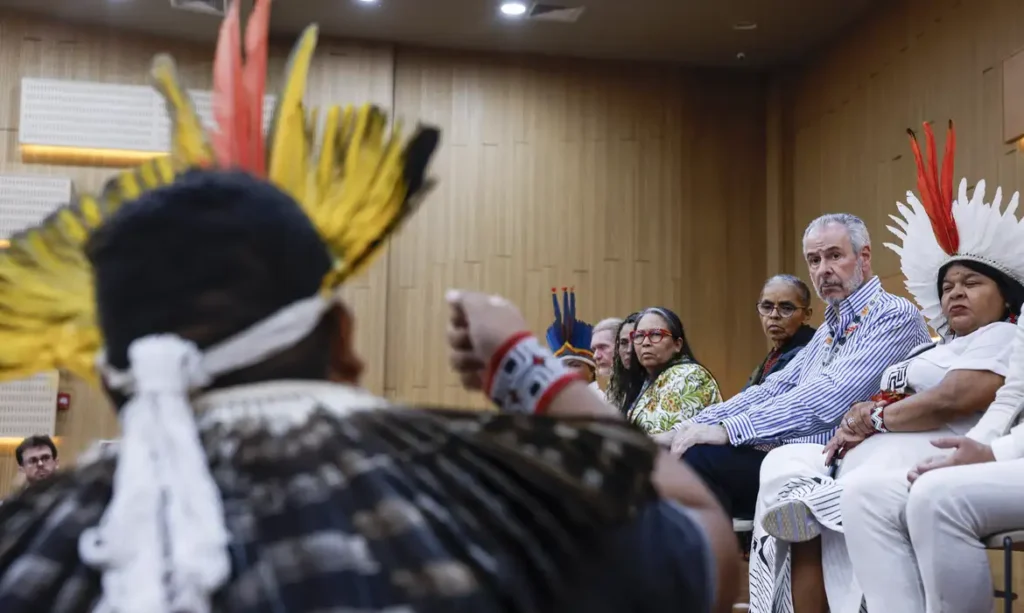 Vídeo – Após protesto, indígenas Munduruku são recebidos por presidente da COP