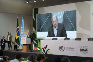 Guterres alerta para limite climático e pressiona por acordo final na COP30