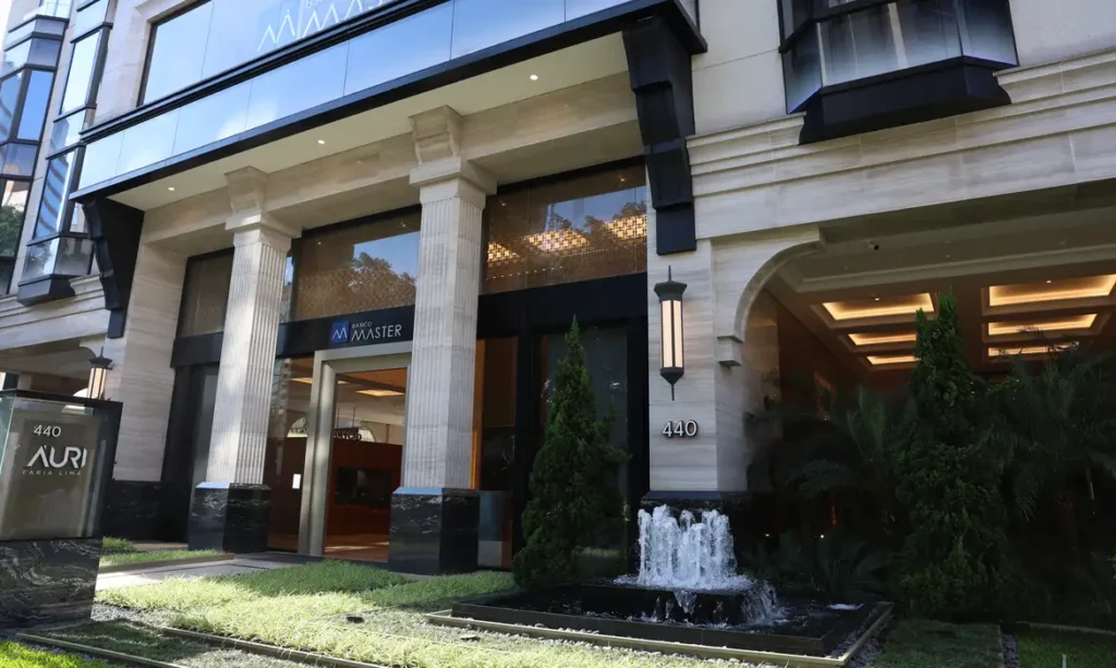 Dono do Banco Master e ex-presidente do BRB depõem à PF nesta terça