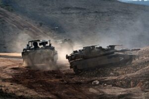 Israel lança onda de bombardeios contra o Hezbollah no Líbano