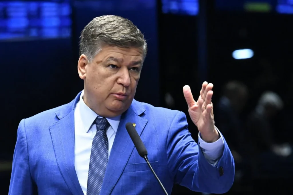 Presidente da CPMI do INSS é operado e se encontra estável; cirurgia foi um sucesso