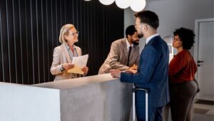 Viajantes podem preencher nova Ficha Nacional de Registro de Hóspedes digital via sistema gov.br