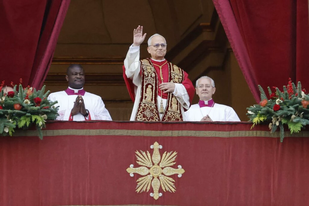 Em discurso de Natal, papa pede diálogo nos países latinos